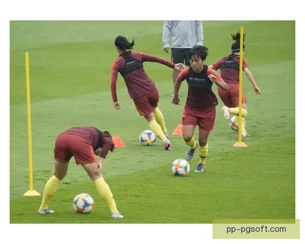 女足足球基础设施建设提速推动各俱乐部加快布局独立训练基地发展新格局